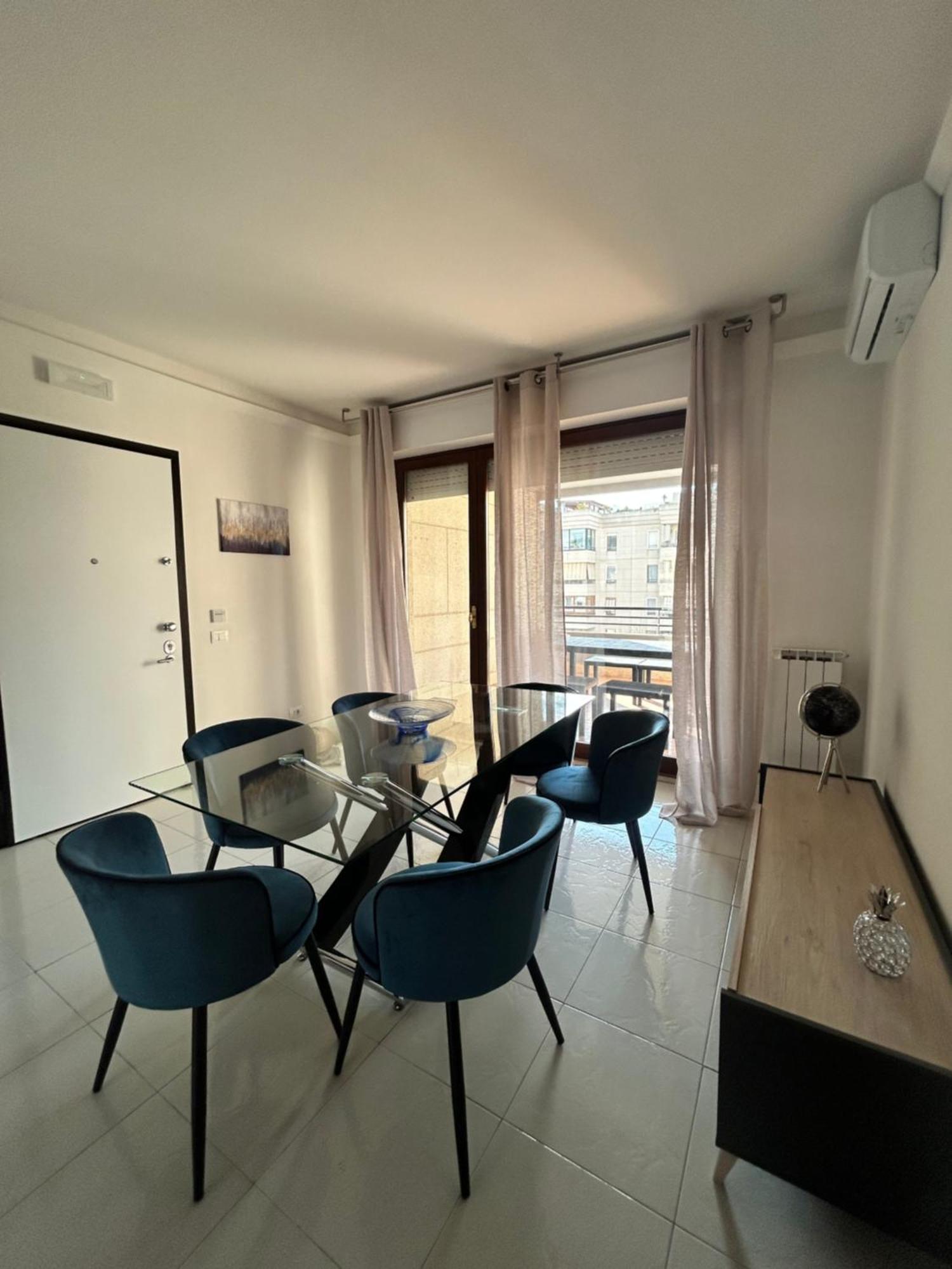 Astri Eur Appartement *